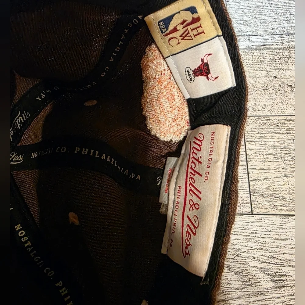 Mitchell & Ness Brown Windy City Hat